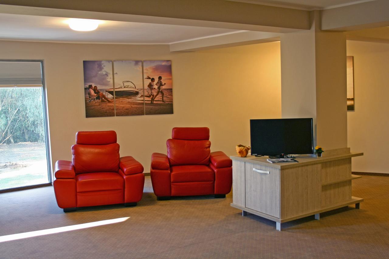 Nemo Hotel Braila Exterior photo